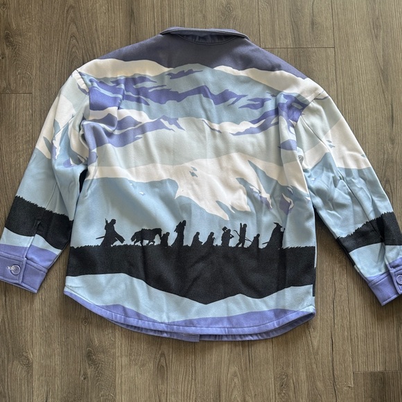 Men’s Lord of The Rings Blue and Black Jacket - Picture 3 of 3